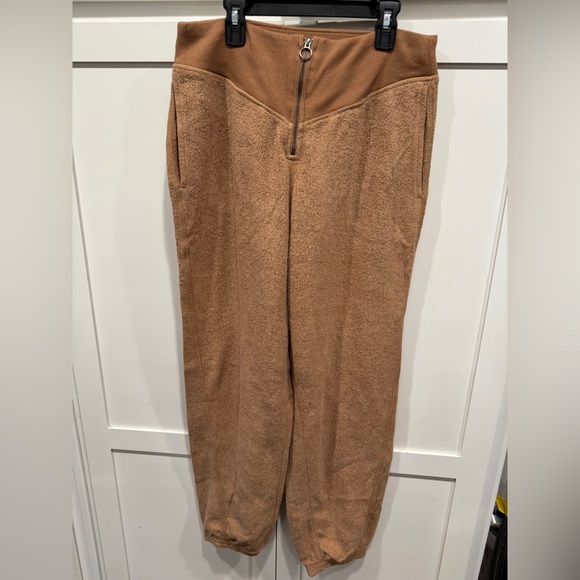 Aerie Sherpa Fleece Corset Zip Up Jogger Pants - Picture 2 of 8